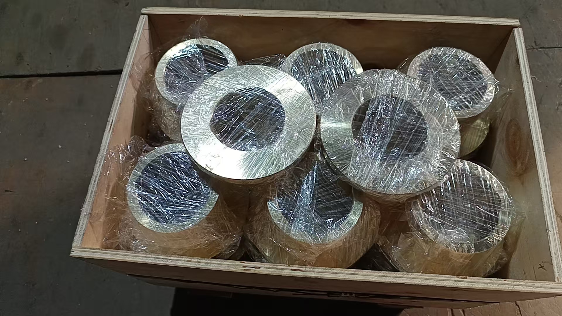 江西客户的铜套发货